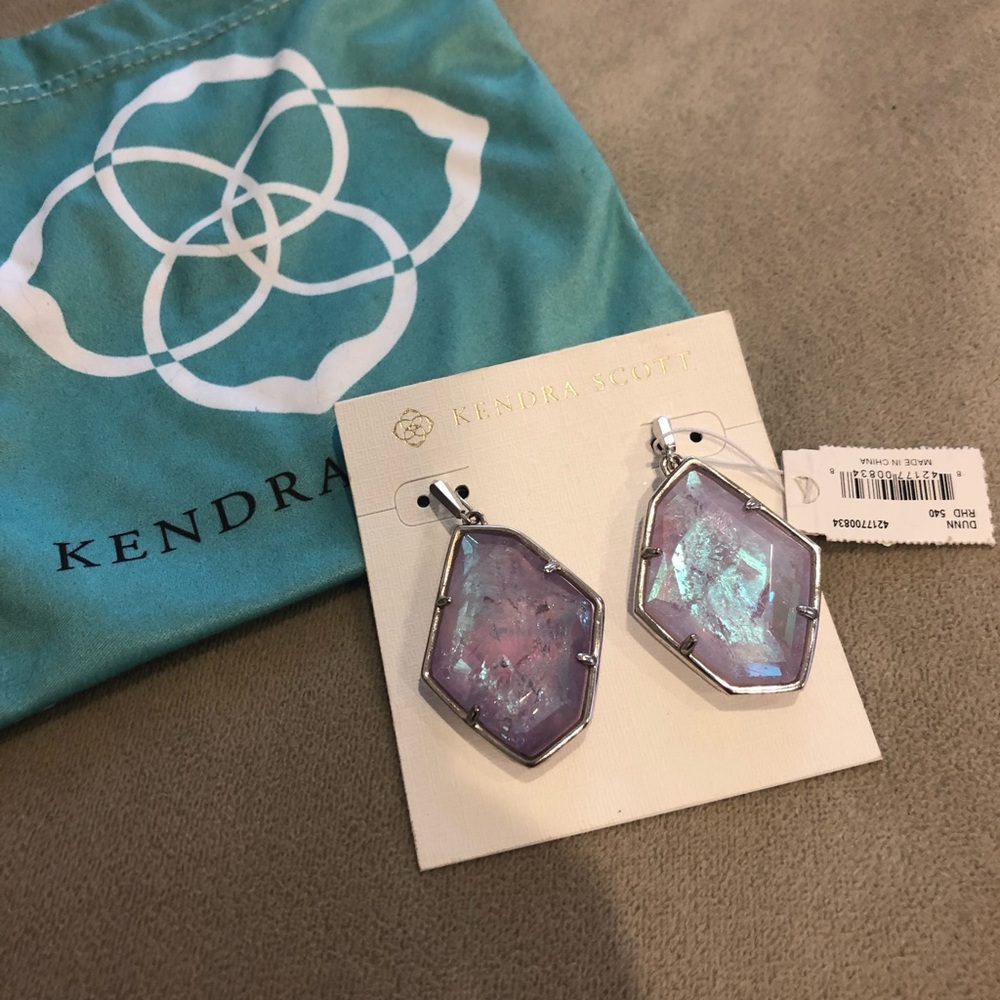 NWT Kendra Scott Dunn Silver Drop Earrings